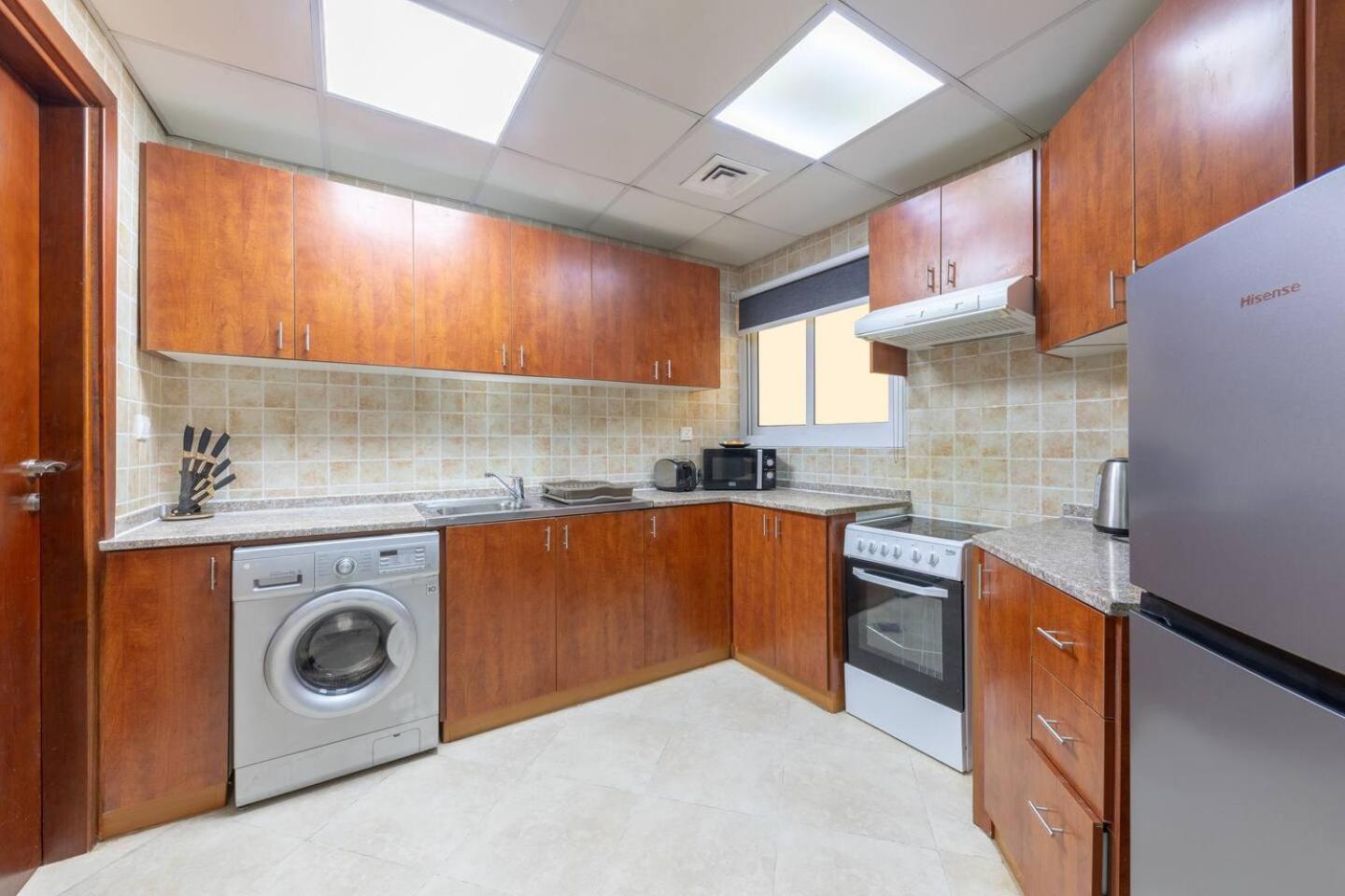 Apartment Floor, Jlt A, 8 Mins To Metro Great View