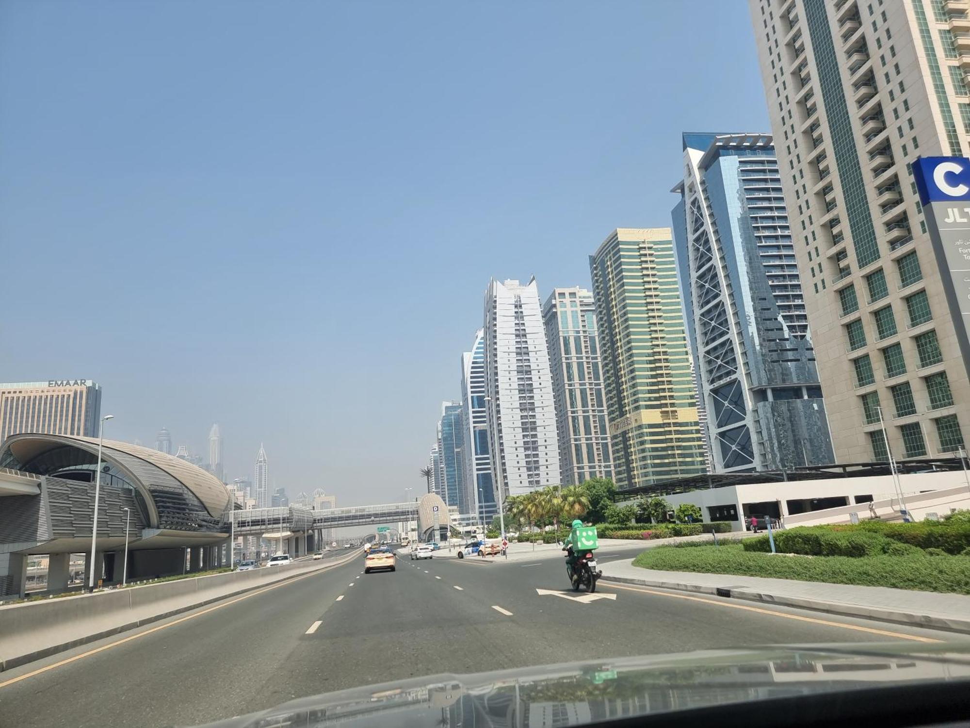 Floor, Jlt A, 8 Mins To Metro Great View Apartment *